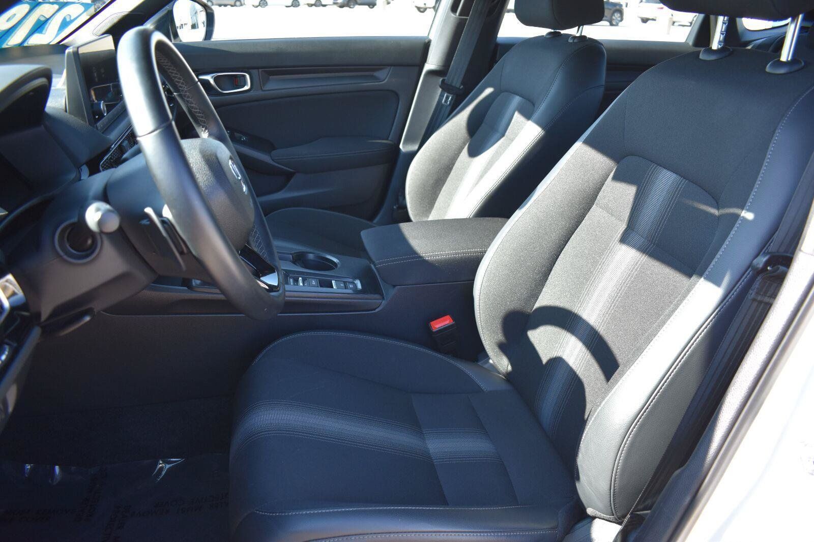 Used 2025 Honda Civic Sport image 19