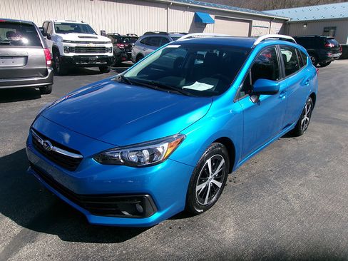 Used 2023 Subaru Impreza 2.0i Premium AWD/4WD image 1