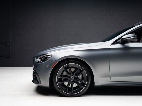 Used 2022 Mercedes-Benz E 53 AMG 4MATIC Sedan image 19