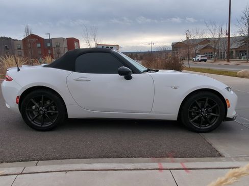 Used 2016 MAZDA MX-5 Miata Club image 6