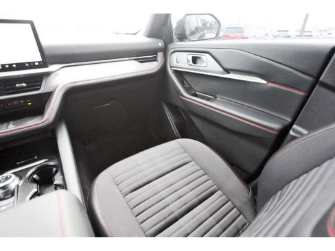 Certified 2025 Ford Explorer ST-Line w/ Premium Package RWD image 13
