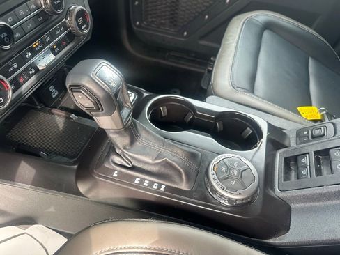 Certified 2025 Ford Bronco Outer Banks AWD/4WD image 18