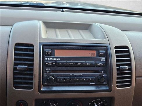 Used 2005 Nissan Frontier LE w/ (H03) Rockford Fosgate Pkg RWD image 12
