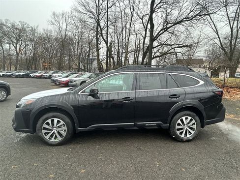 New 2025 Subaru Outback Premium image 5