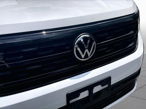 Used 2023 Volkswagen Atlas SEL R-Line AWD/4WD image 32