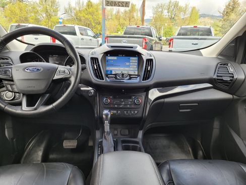 Used 2017 Ford Escape Titanium w/ Equipment Group 301A AWD/4WD image 15