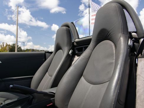 Used 2006 Porsche Boxster RWD image 26