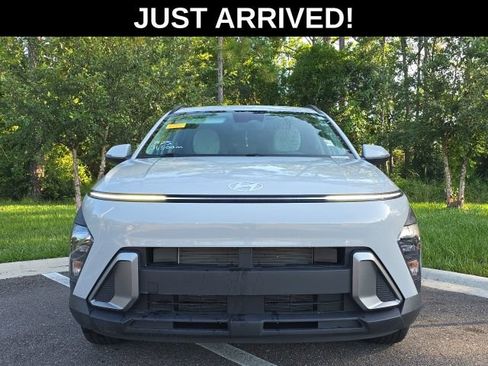 Certified 2024 Hyundai Kona SEL FWD image 2
