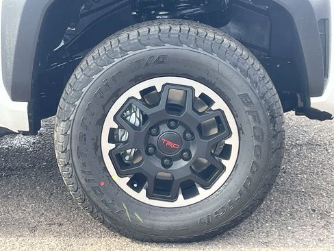 New 2026 Toyota Tacoma TRD Off-Road image 9