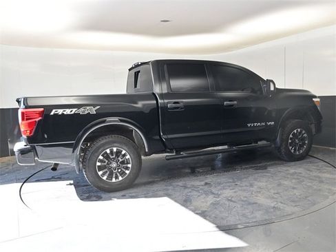 Used 2019 Nissan Titan PRO-4X w/ Pro-4x Utility Package image 8
