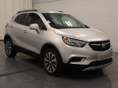 Used 2022 Buick Encore Preferred w/ Safety Package image 2