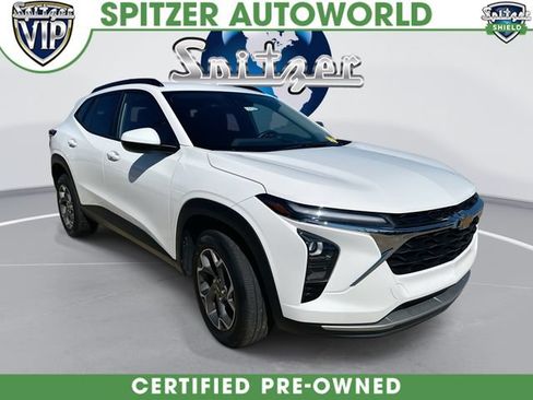 Used 2024 Chevrolet Trax LT w/ Driver Confidence Package FWD image 1