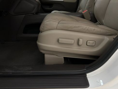 Used 2012 Honda CR-V EX-L image 20