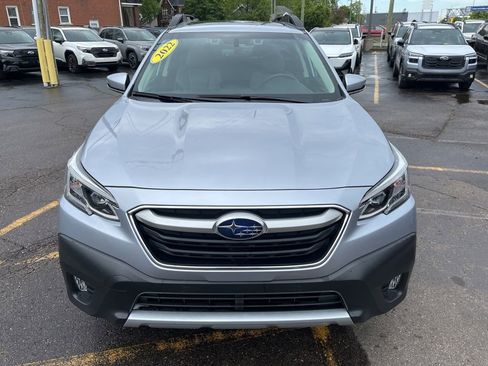 Certified 2022 Subaru Outback Limited AWD/4WD image 2