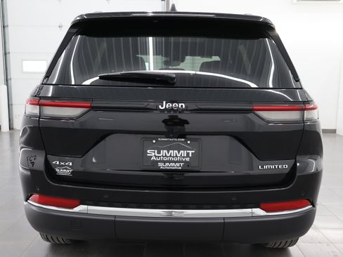 Used 2023 Jeep Grand Cherokee Limited image 26