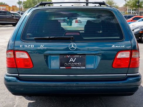 Used 1999 Mercedes-Benz E 320 4MATIC Wagon image 10