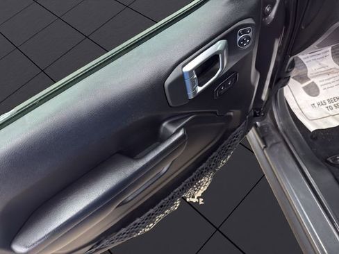 Used 2021 Jeep Wrangler Unlimited Sport image 12