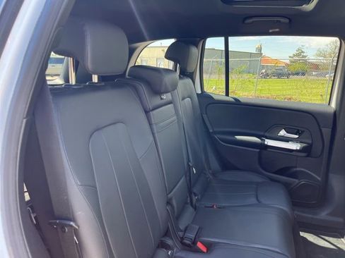 Used 2020 Mercedes-Benz GLB 250 4MATIC image 27