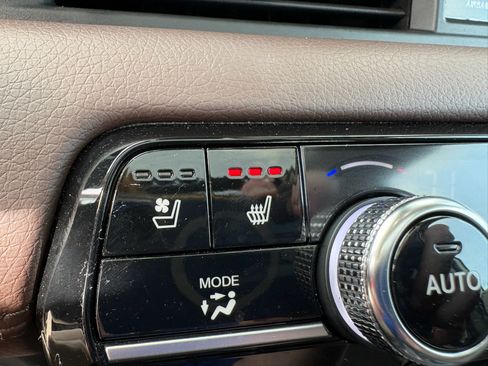 Certified 2025 Honda Pilot Elite image 22