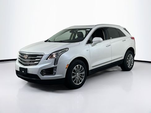 Used 2019 Cadillac XT5 Luxury image 1