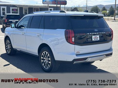 Used 2025 Ford Expedition Platinum AWD/4WD image 5