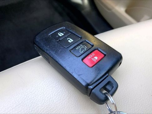 Used 2015 Toyota Highlander XLE AWD/4WD image 15