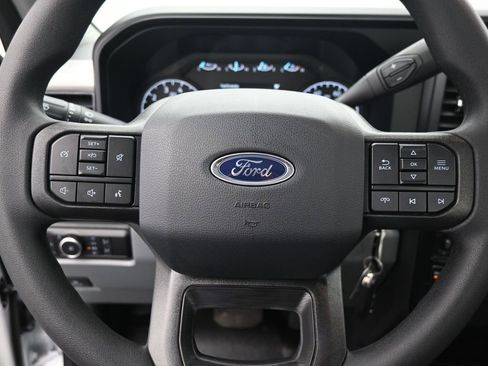 New 2026 Ford F250 XL w/ XL Chrome Package image 10