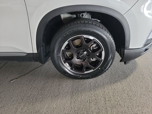 Certified 2025 Honda Pilot EX-L image 10