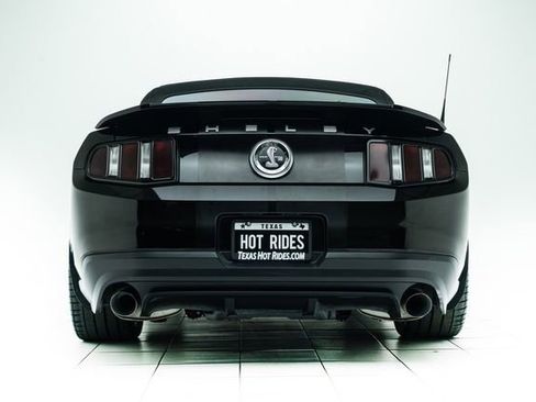 Used 2012 Ford Mustang Shelby GT500 w/ Electronics Pkg RWD image 17