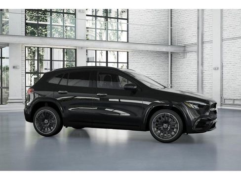 New 2026 Mercedes-Benz GLA 250 4MATIC image 14