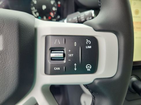 New 2026 Land Rover Defender 110 S AWD/4WD image 18