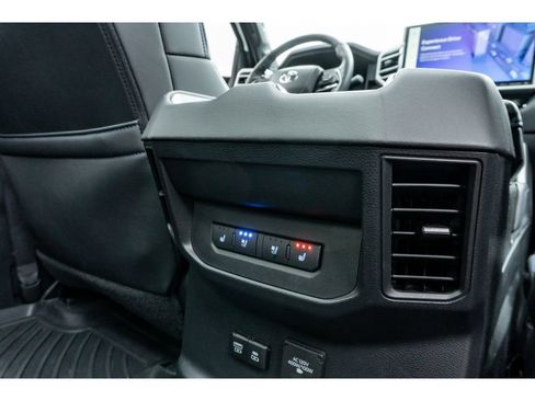 Used 2024 Toyota Tundra Platinum image 18