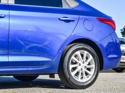 Used 2022 Hyundai Accent SEL image 11