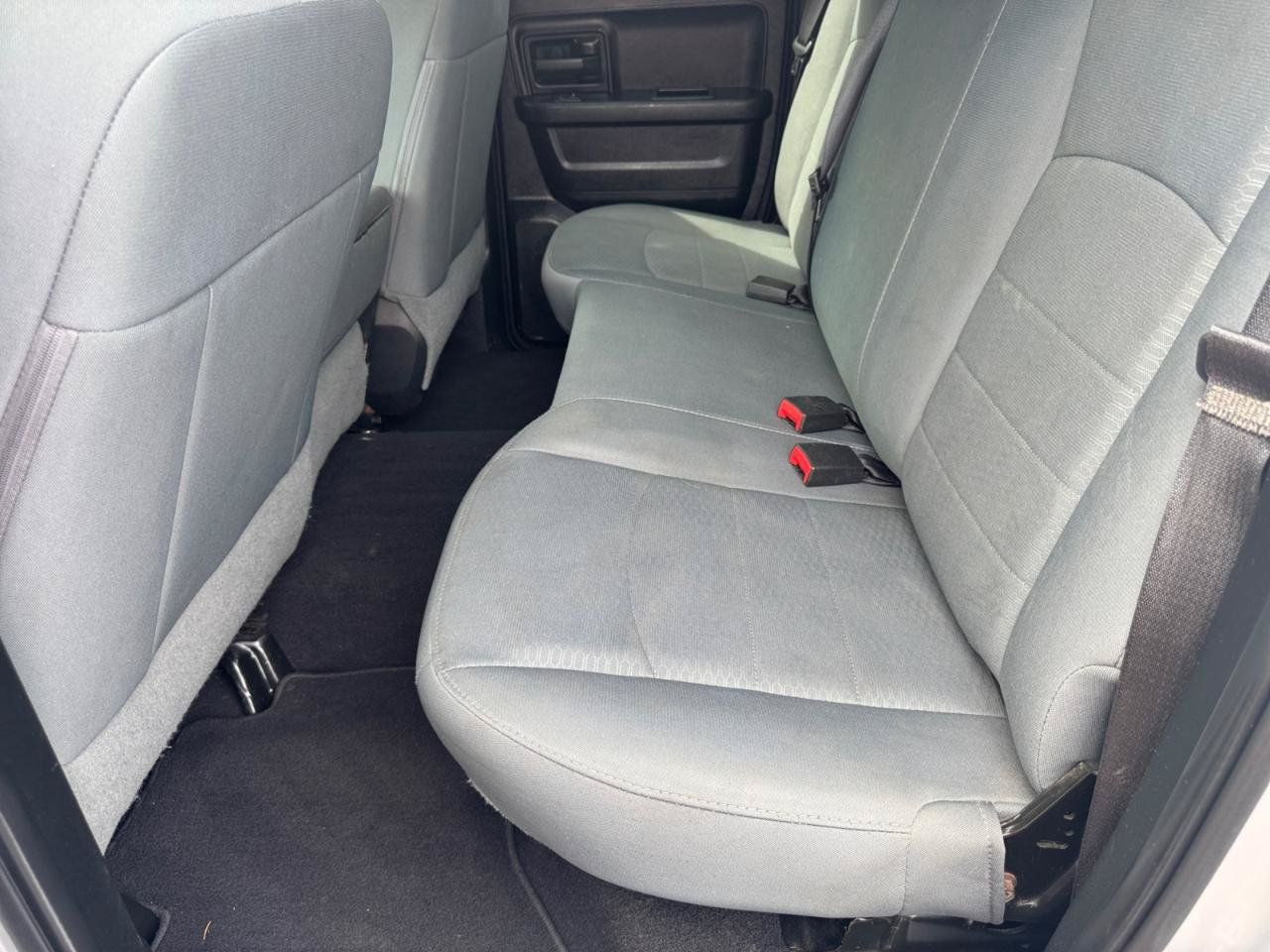 Used 2017 RAM 1500 Express AWD/4WD image 6