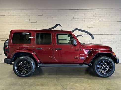 Used 2021 Jeep Wrangler Unlimited Sahara w/ Cold Weather Group image 3
