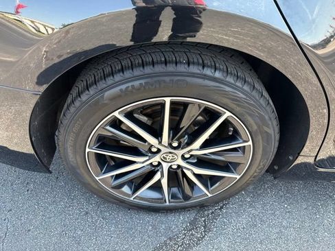Certified 2021 Toyota Camry SE FWD image 14