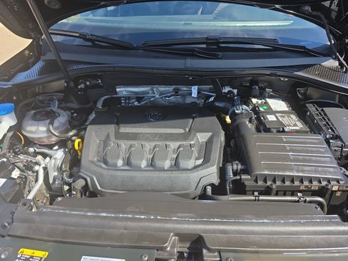Certified 2022 Volkswagen Tiguan S image 22