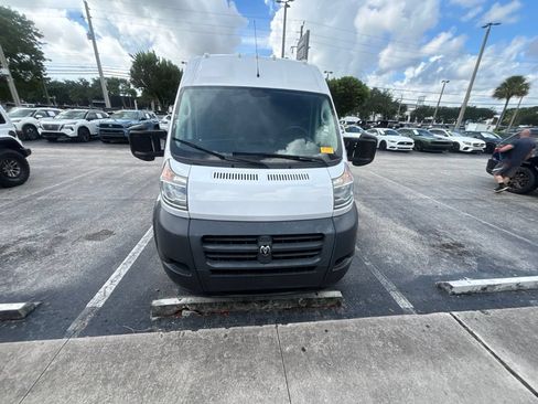 Used 2018 RAM ProMaster 2500 FWD image 2