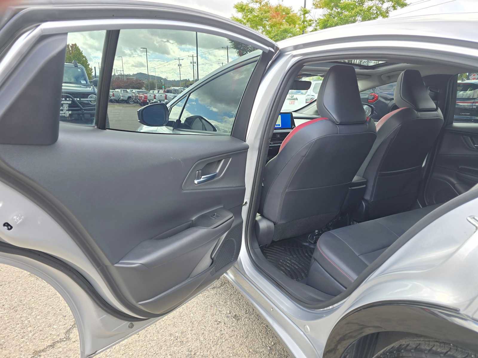 Certified 2024 Toyota Prius Prime FWD image 9