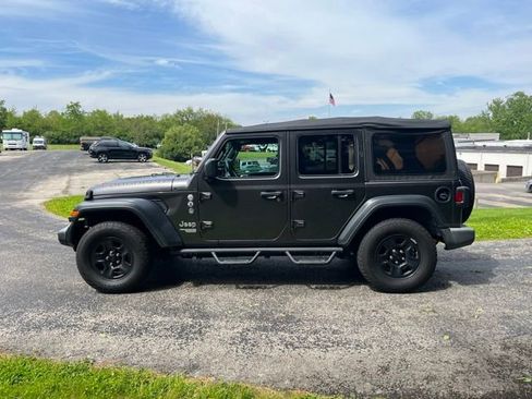 Used 2020 Jeep Wrangler Unlimited Sport AWD/4WD image 6