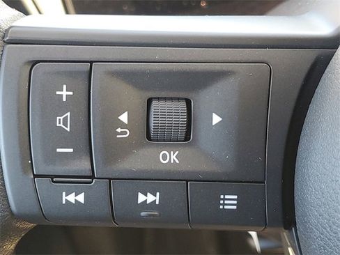 New 2026 Nissan Kicks SV w/ SV Premium Package image 8