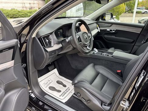 New 2026 Volvo XC90 B6 Ultra w/ Protection Package Premier image 24