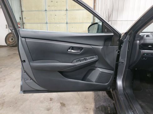 Used 2023 Nissan Sentra SV image 26