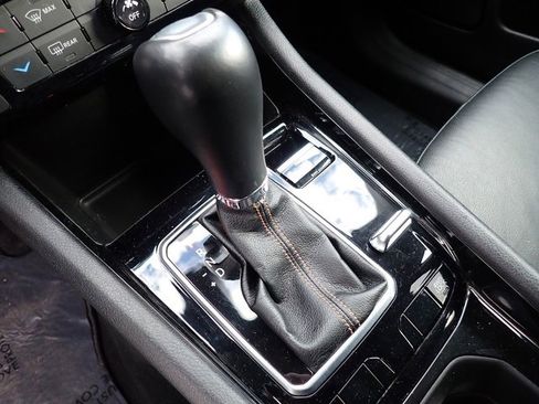 Certified 2022 Jeep Compass Limited image 21