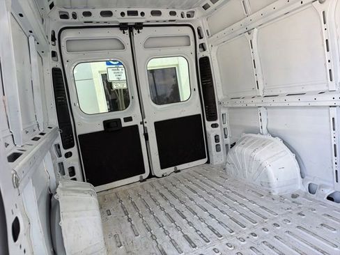 Used 2023 RAM ProMaster 2500 w/ Interior LED Lighting Group FWD image 5
