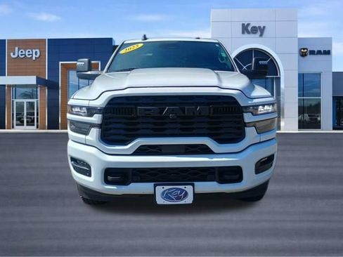 Used 2025 RAM 2500 Big Horn AWD/4WD image 9