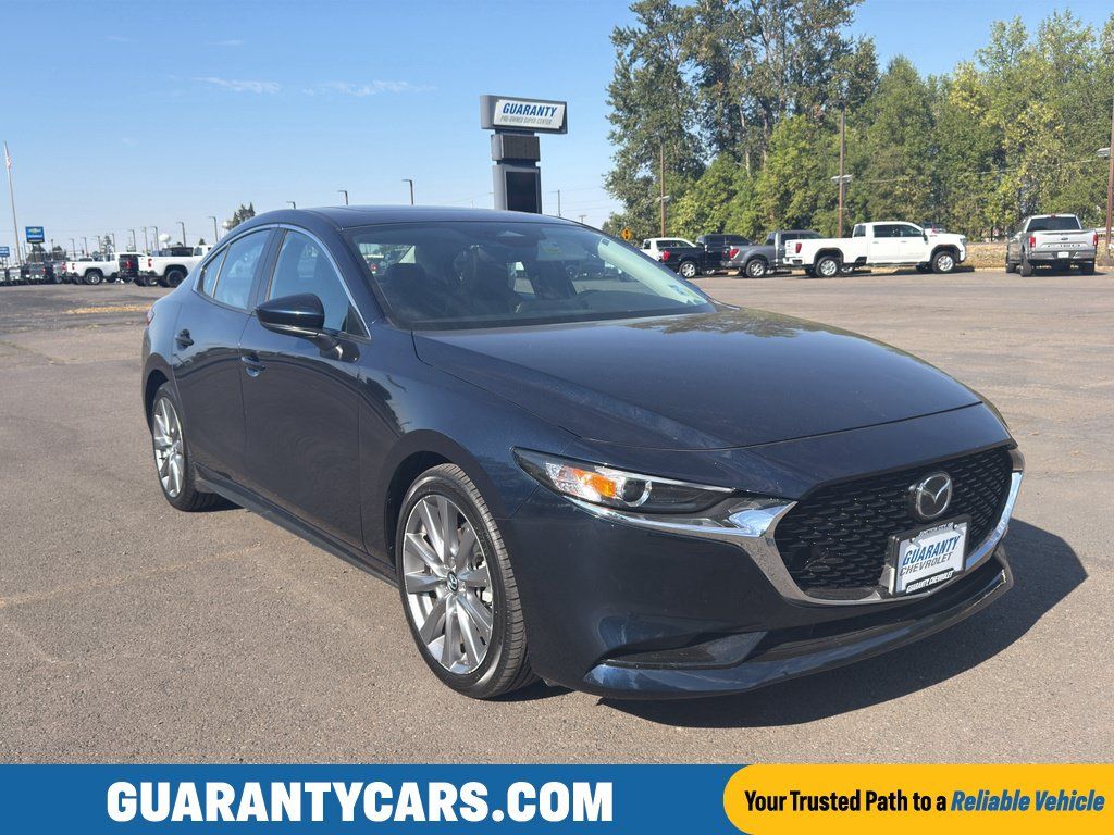 Used 2024 MAZDA MAZDA3 s FWD image 1