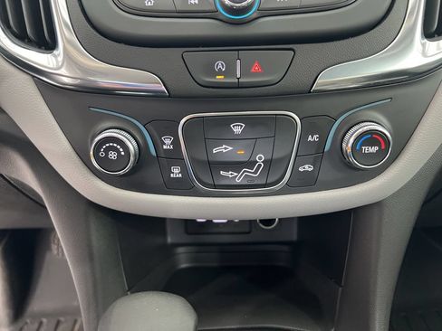 Used 2023 Chevrolet Equinox LS w/ LS Convenience Package FWD image 17