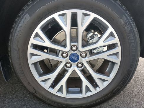 Certified 2022 Ford Escape SEL w/ Technology Package image 38