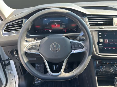 Used 2024 Volkswagen Tiguan Wolfsburg Edition AWD/4WD image 17